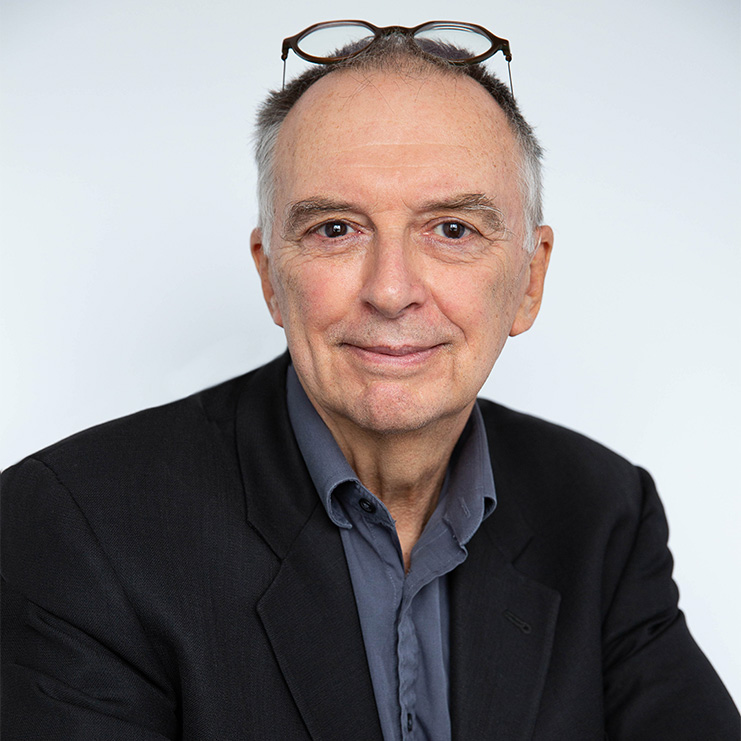 por·trait /ˈpôrtrət/